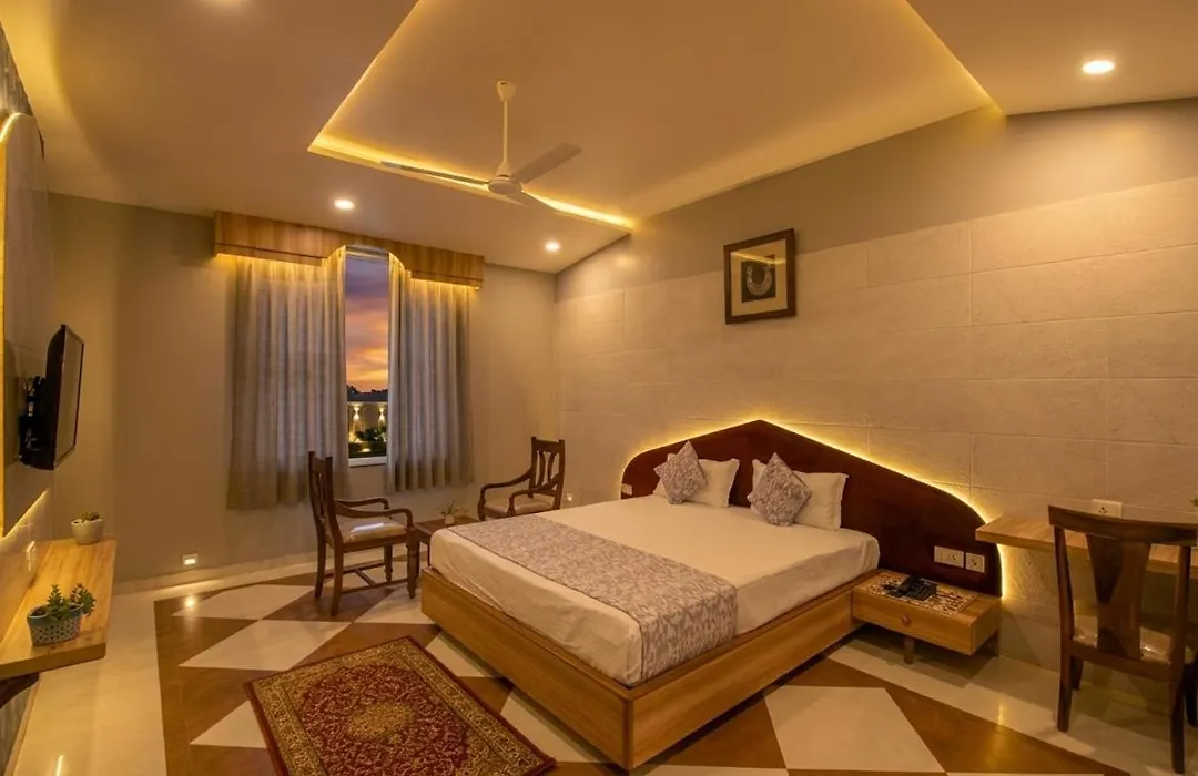 Hotel Gems Suites-1